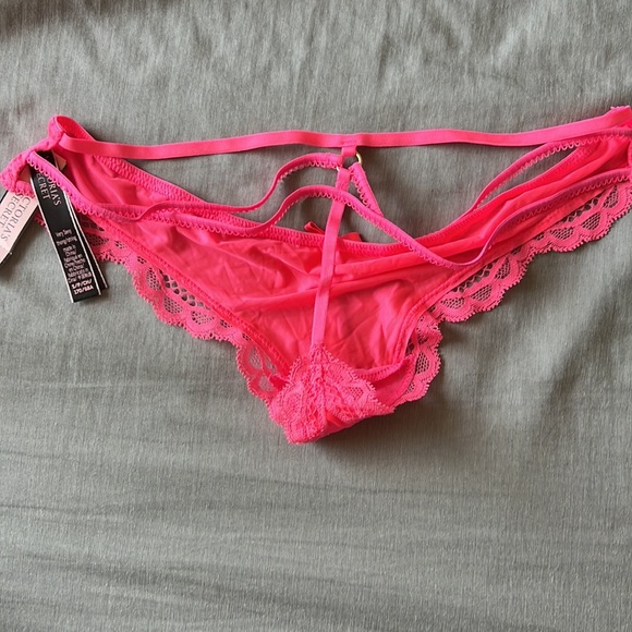 NWT Victoria’s Secret panty bundle!! - Picture 5 of 5